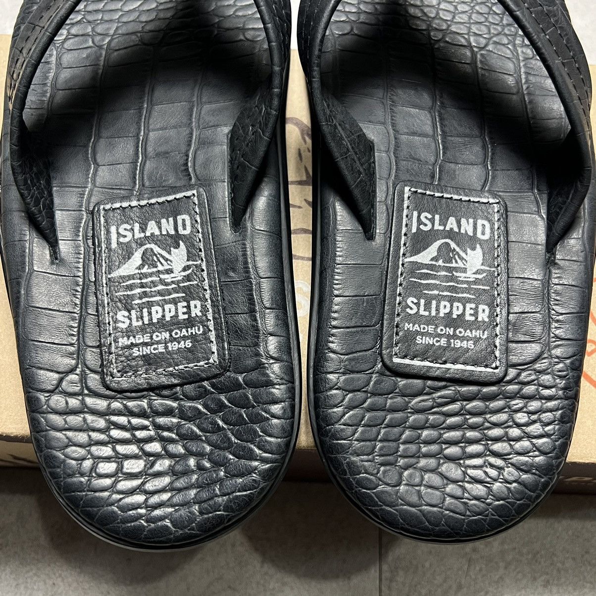 Neighborhood Neighborhood Island Slipper crocodile Sandles Size US 7 / EU 40 - 2 Thumbnail