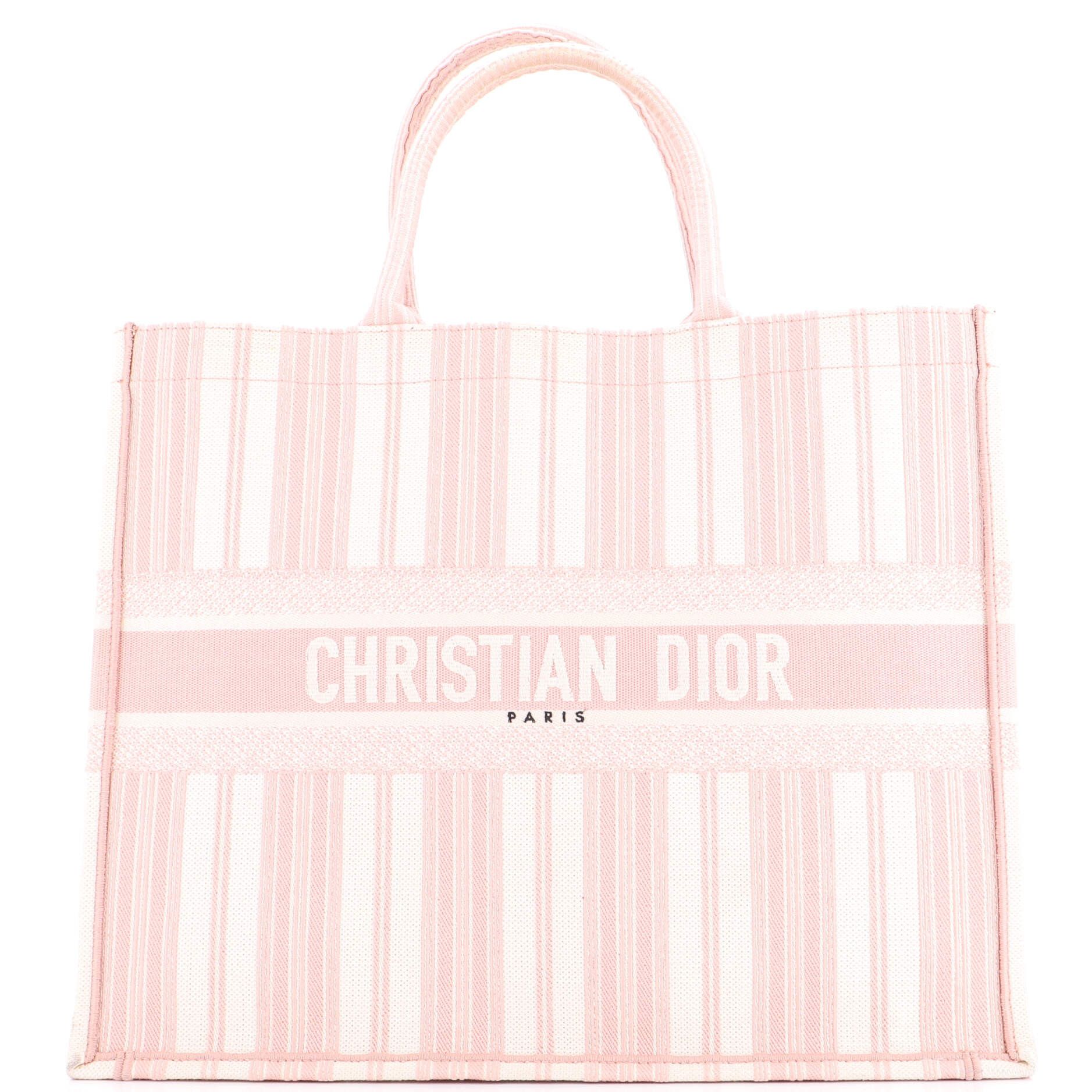 Dior Book Tote Size ONE SIZE - 1 Thumbnail