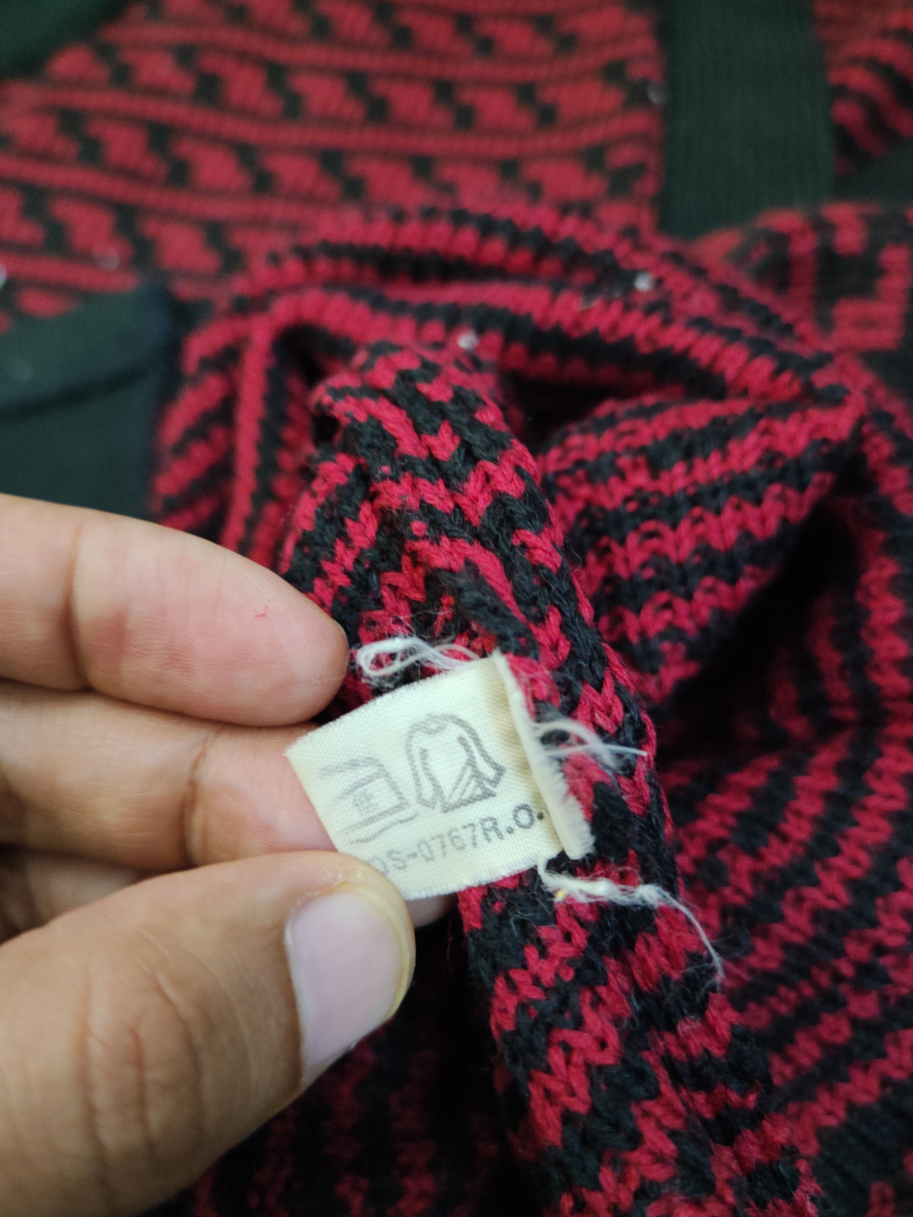 Homespun Knitwear Japanese Brand Red Black Knitwear Vests #W1333 Size L / US 10 / IT 46 - 11 Thumbnail