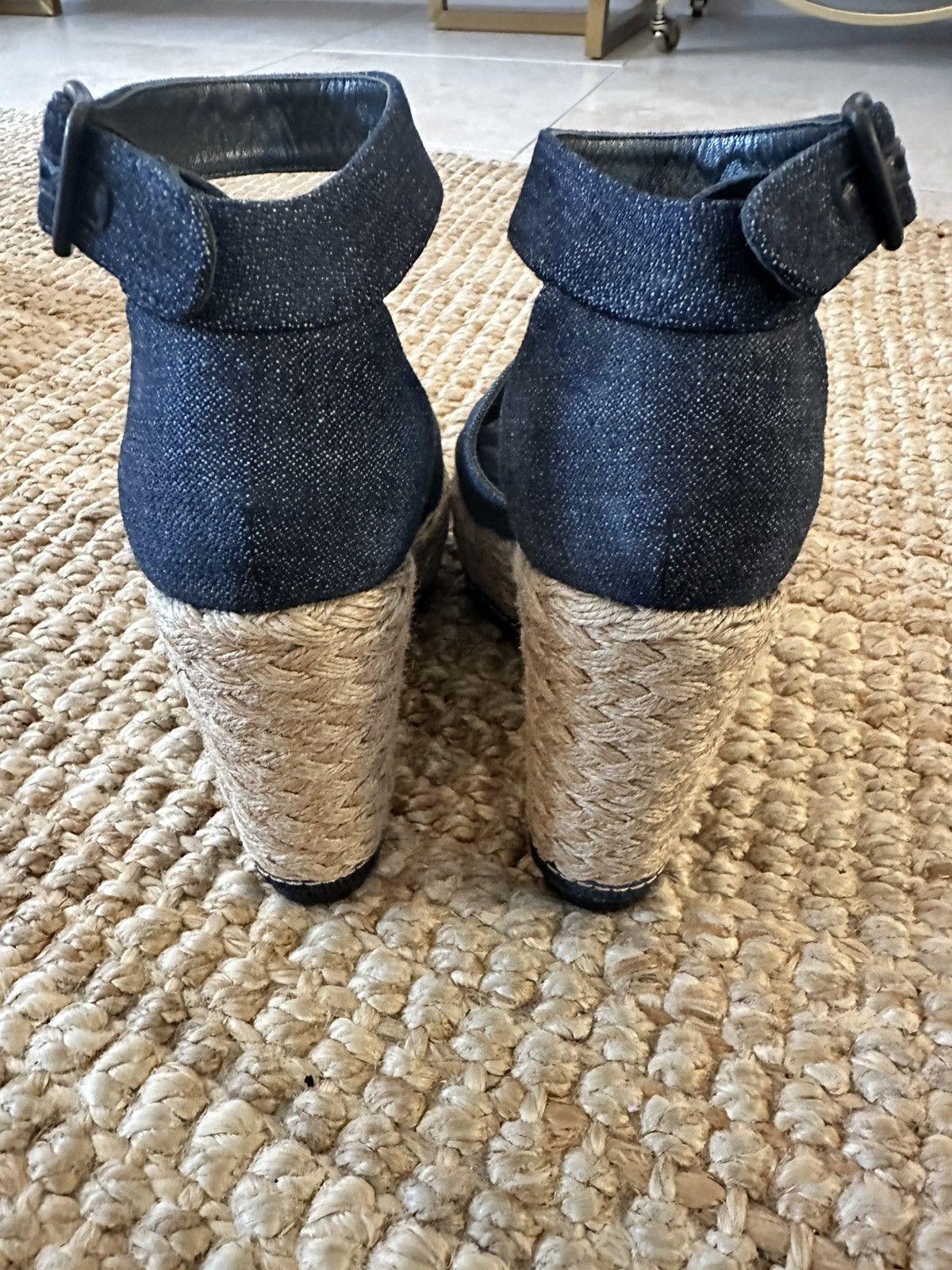 Stuart Weitzman STUART WEITZMAN SOHO DENIM ESPADRILLE WEDGE SANDAL SIZE 8 Size US 8 / IT 38 - 3 Thumbnail