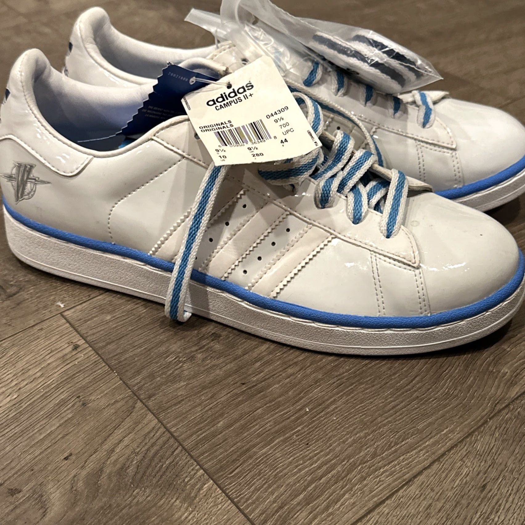 Adidas VINTAGE GOLDEN STATE WARRIORS ADIDAS CAMPUS II+ ORIGINALS SHOE Adult 10 White Warriors Logo Left Right Heel Patent Leather Athletic Sneakers Mens Size US 10 / EU 43 - 6 Thumbnail