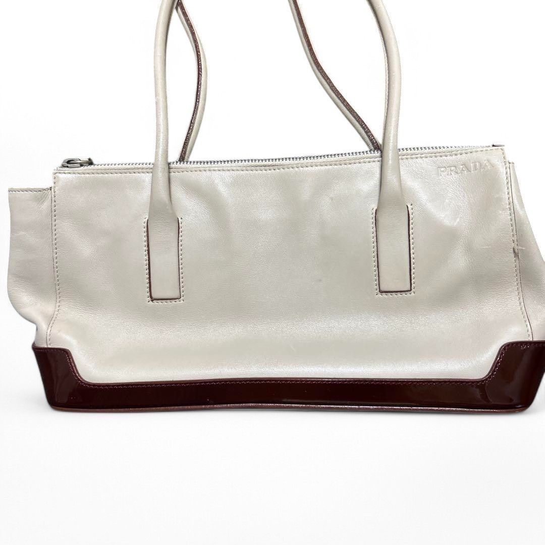 Prada Prada - Vitello Verni Lavanda White Leather Shoulder Bag Size ONE SIZE - 4 Thumbnail