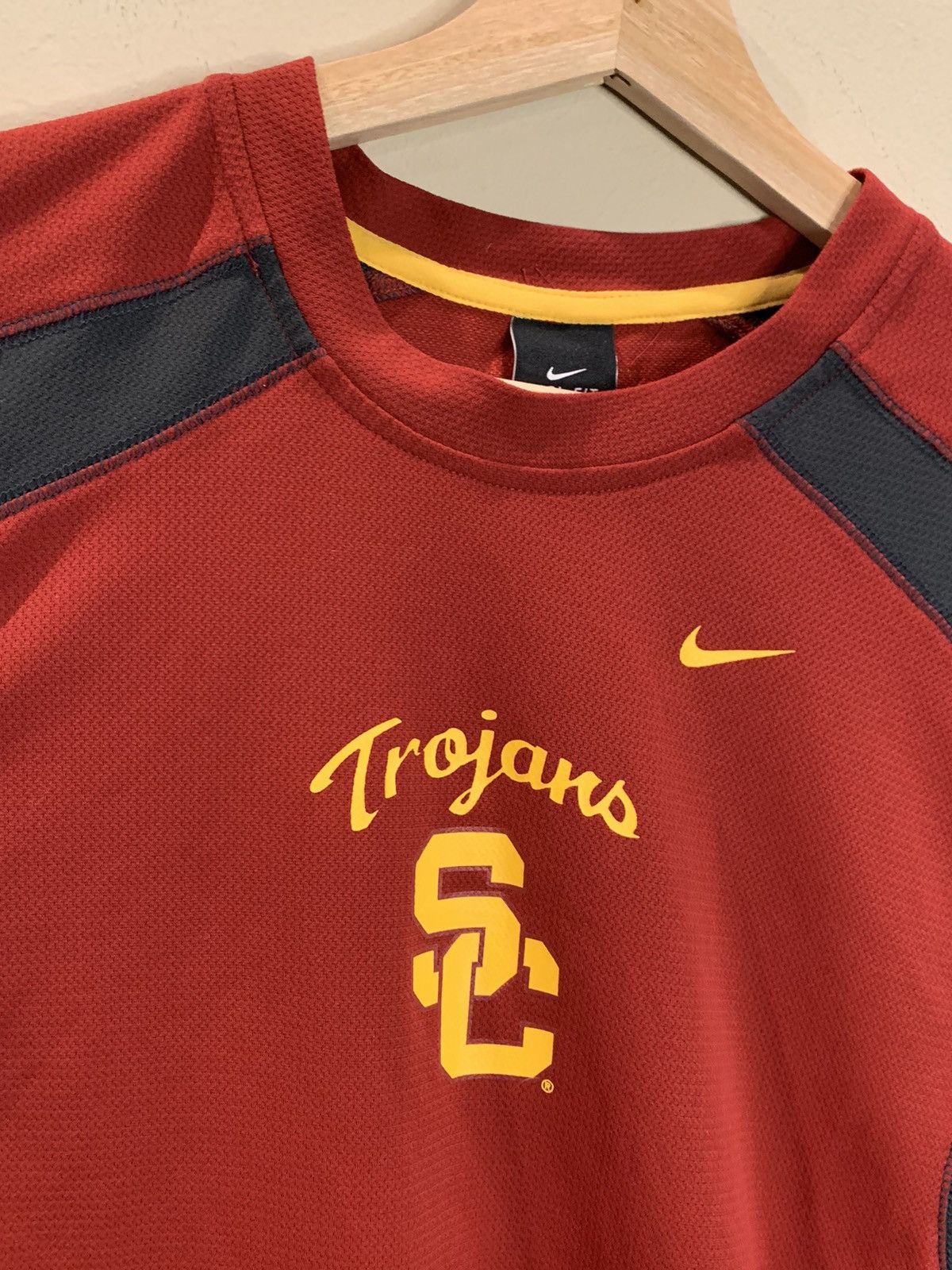 Nike *RARE* Nike x USC Trojans Dri-Fit Collegiate Jersey Shirt Size US M / EU 48-50 / 2 - 5 Thumbnail