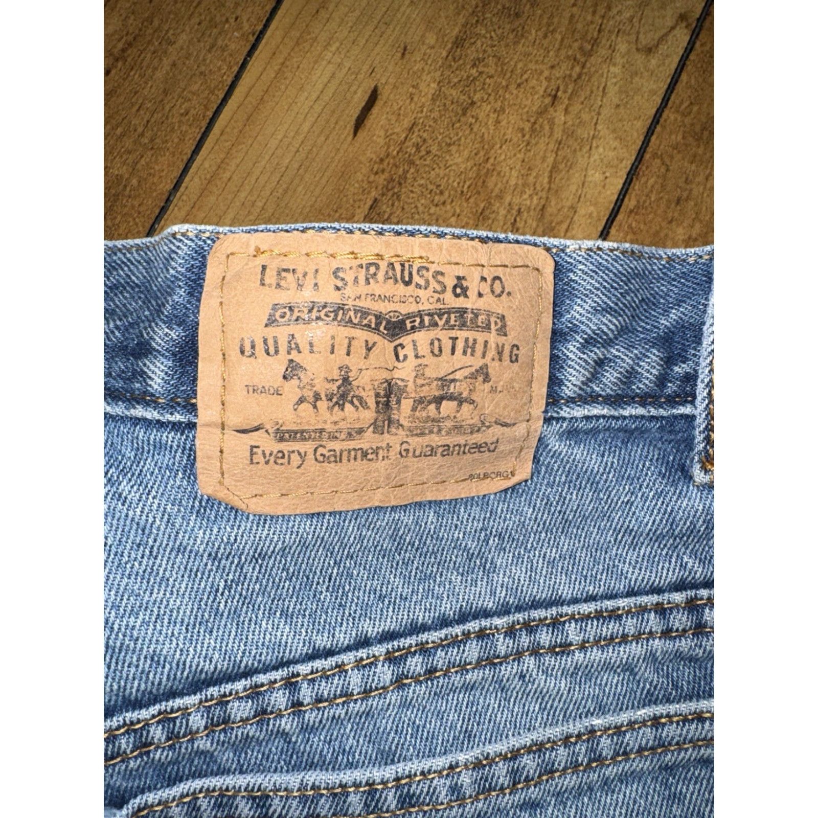 Levi's VINTAGE Levi’s Orange Tab Denim Jeans Light Blue 32x32 Distressed Straight Men 32 Inseam Jeans Blue Mens Size US 32 / EU 48 - 4 Thumbnail