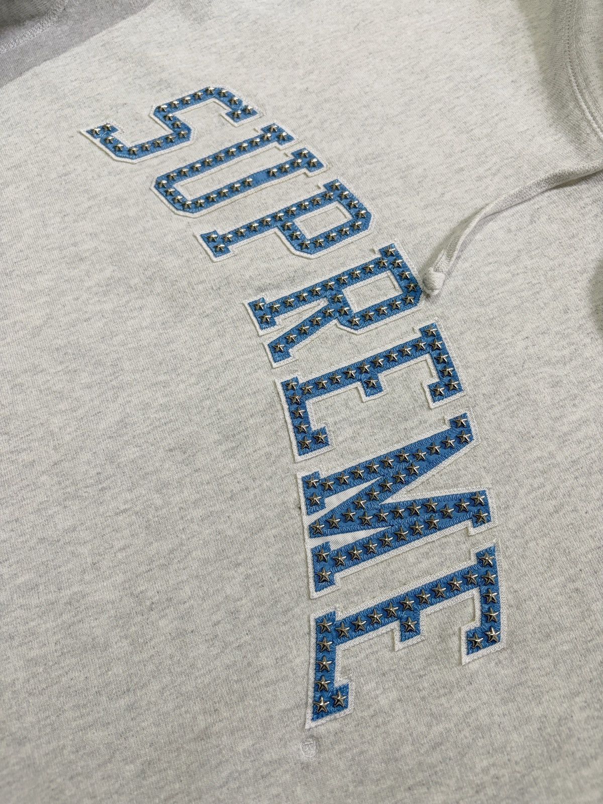 Supreme Supreme Studed Star Hoodie Ash Grey Size US XL / EU 56 / 4 - 3 Thumbnail