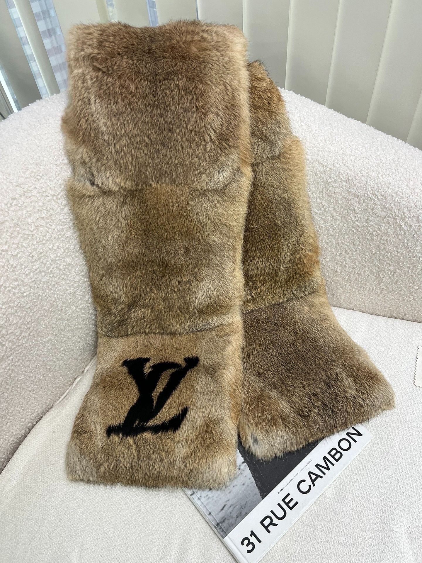 Louis Vuitton LV Rabbit Fur Scarf Size ONE SIZE - 1 Thumbnail