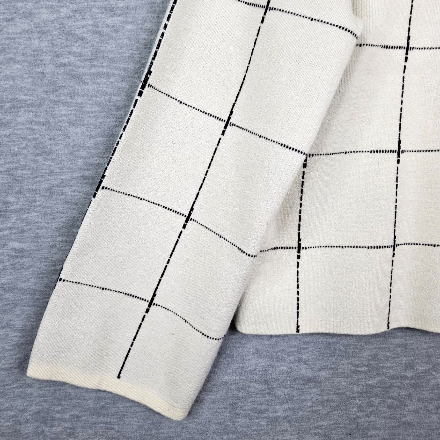Vintage Bobbles & Lace Cardigan Sweater Women’s Cream & Black Plaid Size S Size S / US 4 / IT 40 - 3 Thumbnail