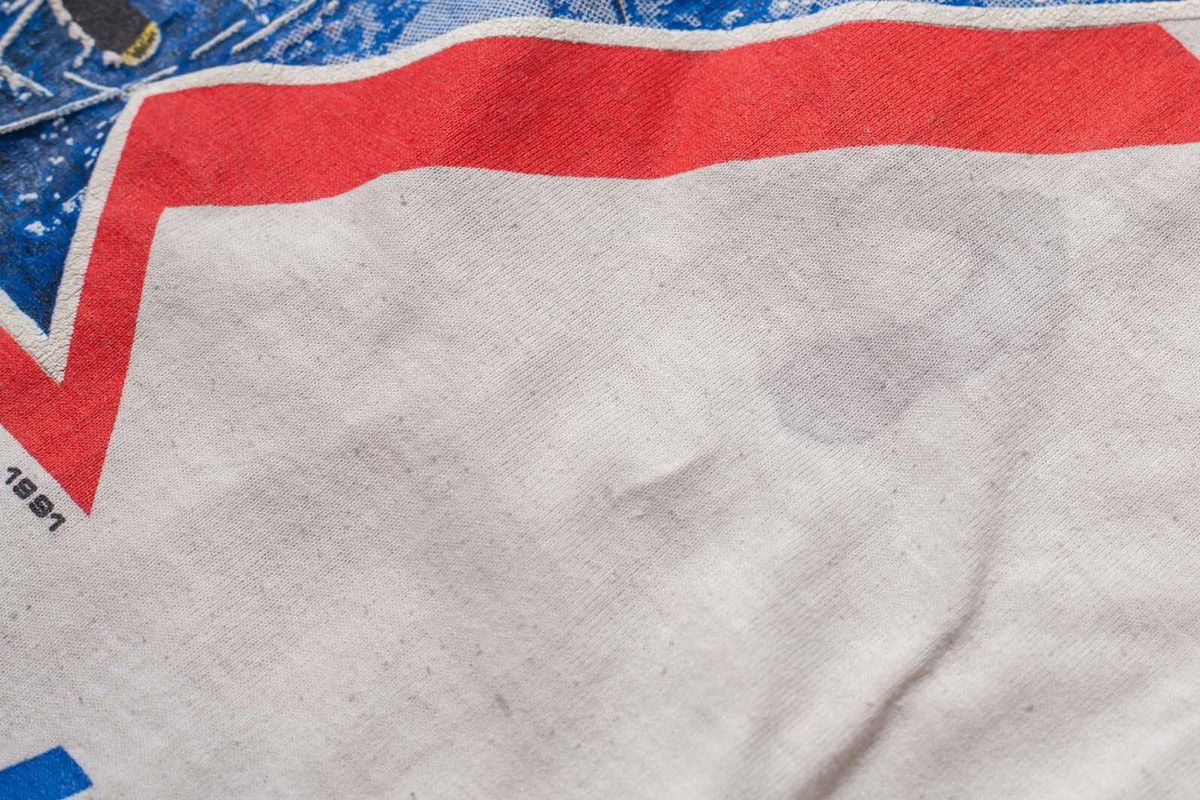 Vintage Vintage Canada Ice Hockey T-Shirt Mens One Size White 1991 Size US XL / EU 56 / 4 - 7 Thumbnail