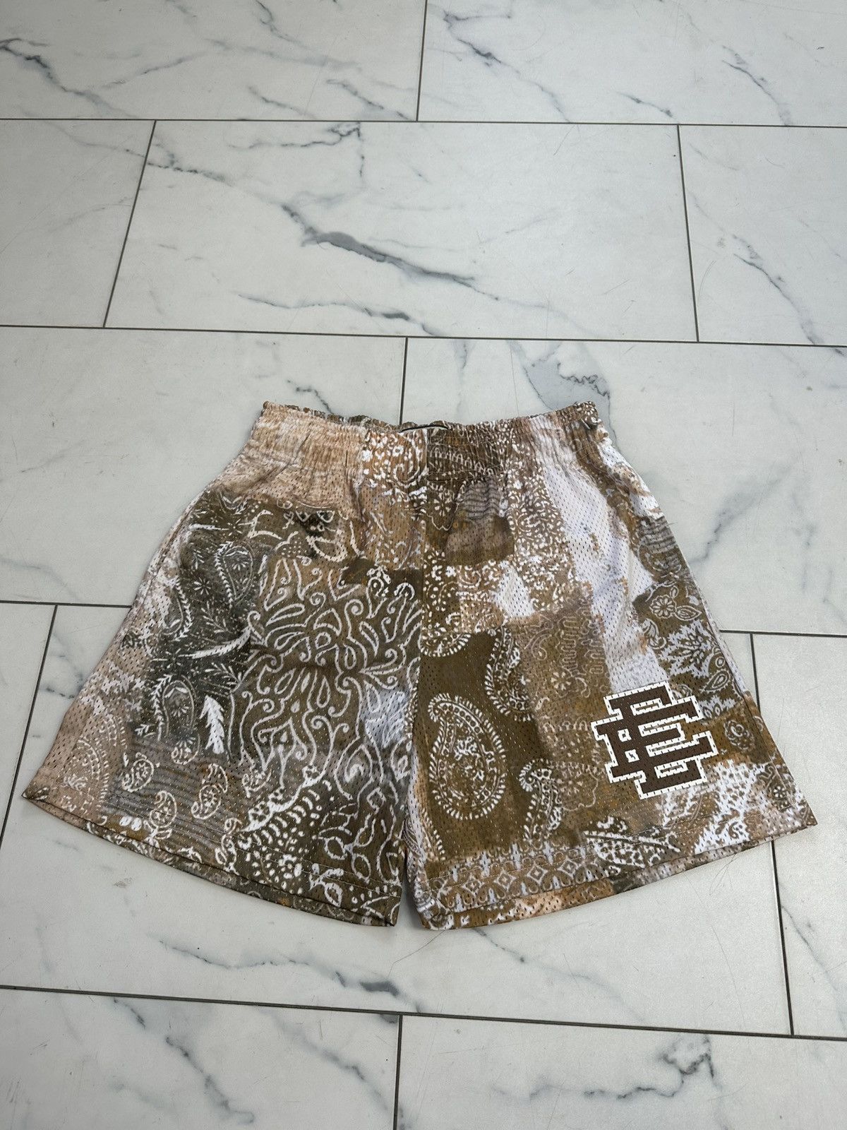 Eric Emanuel Eric Emanuel EE Shorts ‘Brown Paisley’ Size US 30 / EU 46 - 1 Thumbnail