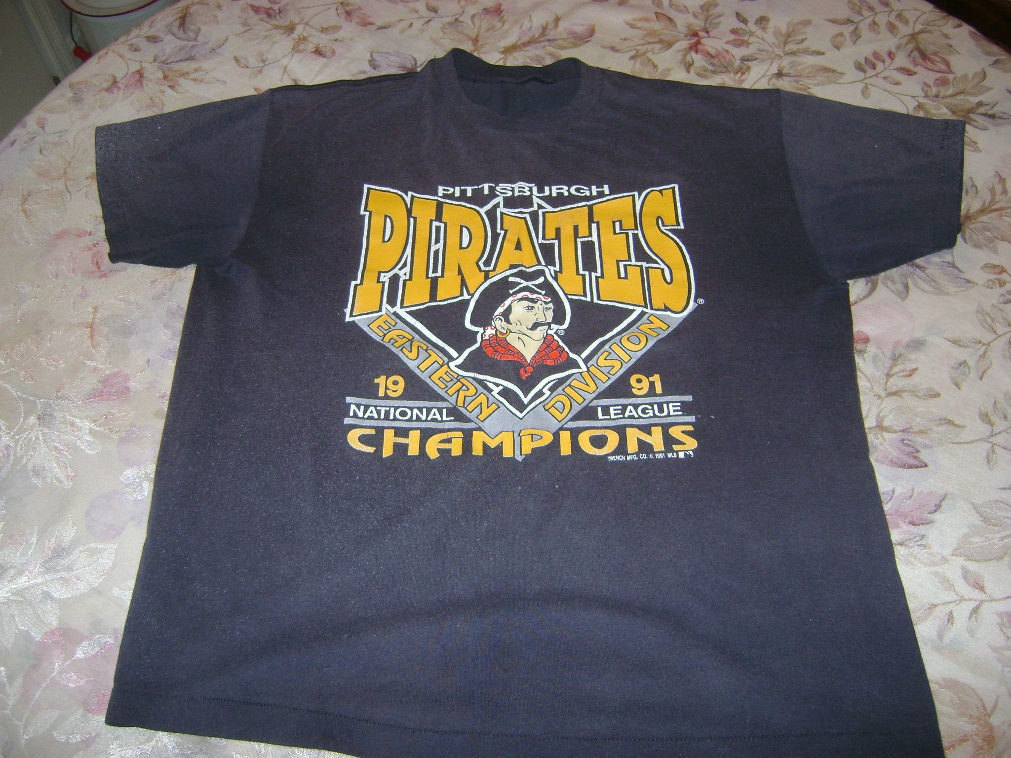 Sportswear 1991 PITTSBURGH PIRATES TSHIRT EAST NATIONAL LEAGUE CHAMPS