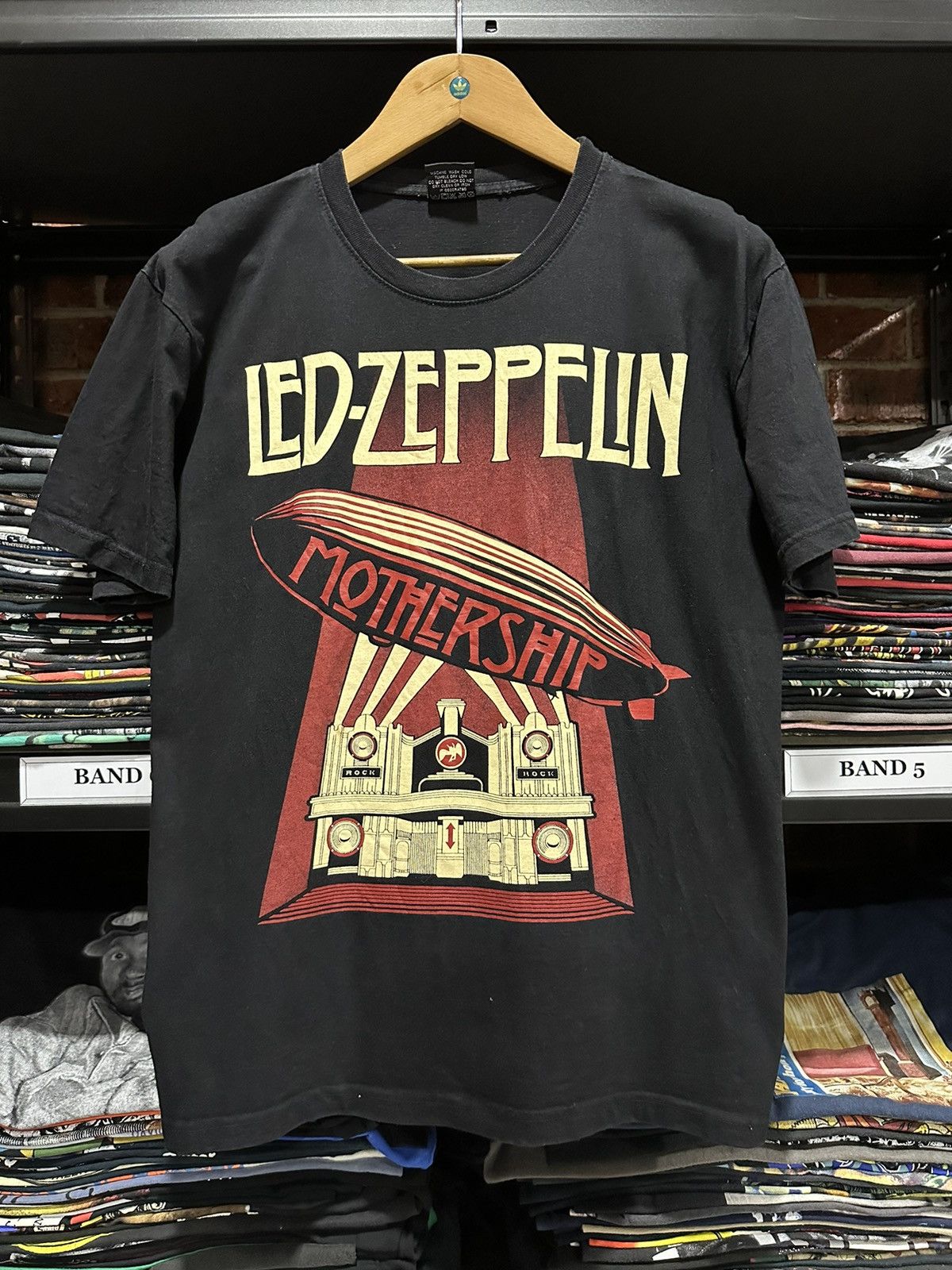 Band Tees × Vintage Vintage Led Zeppelin Mothership Faded Tee Size US L / EU 52-54 / 3 - 1 Thumbnail