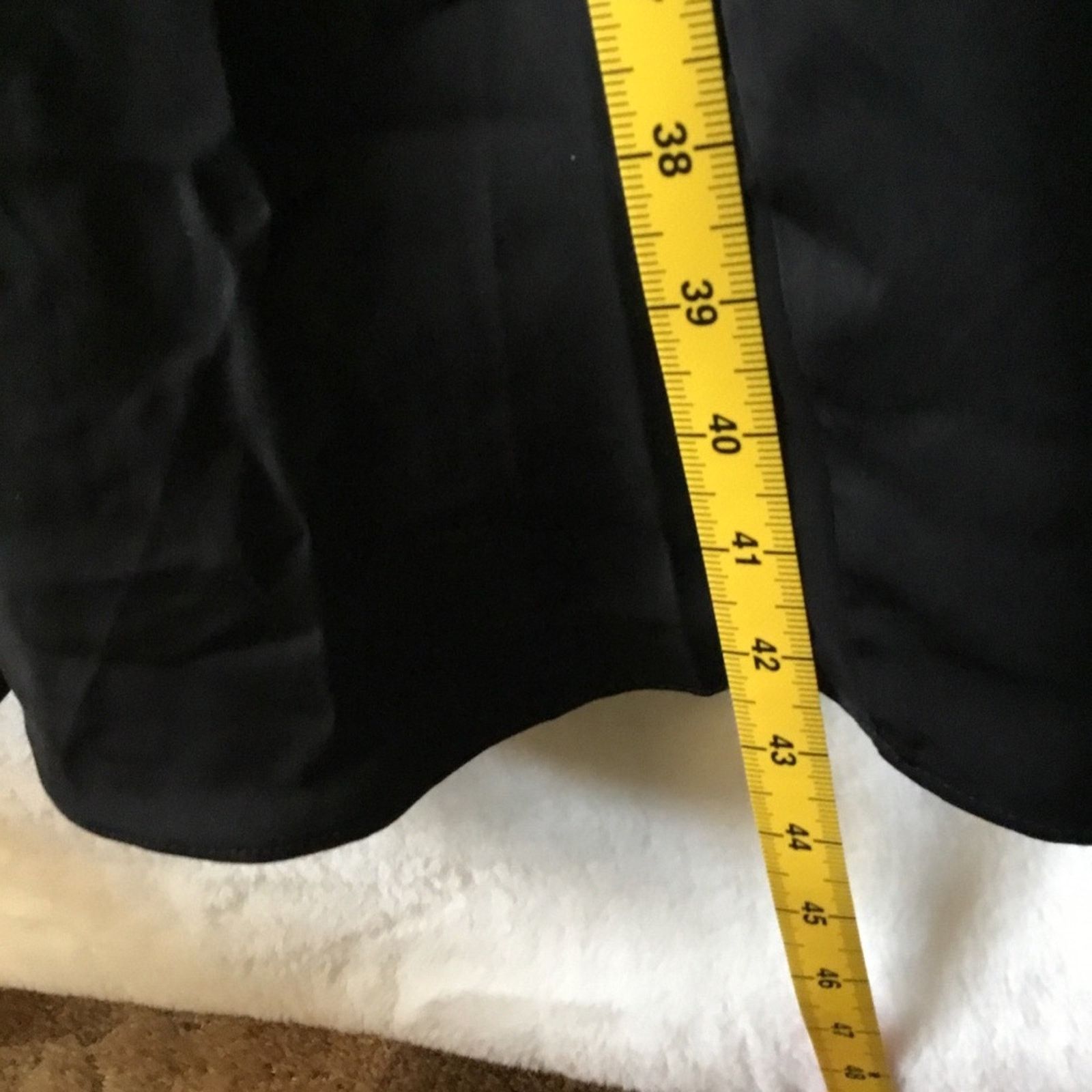 Banana Republic Banana Republic Black Twist-Front Midi Dress Size L / US 10 / IT 46 - 14 Thumbnail