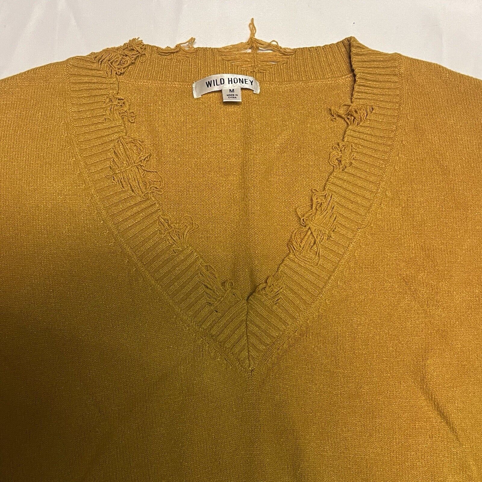 Other Wild Honey Womens Cropped Sweater Mustard V-Neck Distressed Size M / US 6-8 / IT 42-44 - 5 Thumbnail