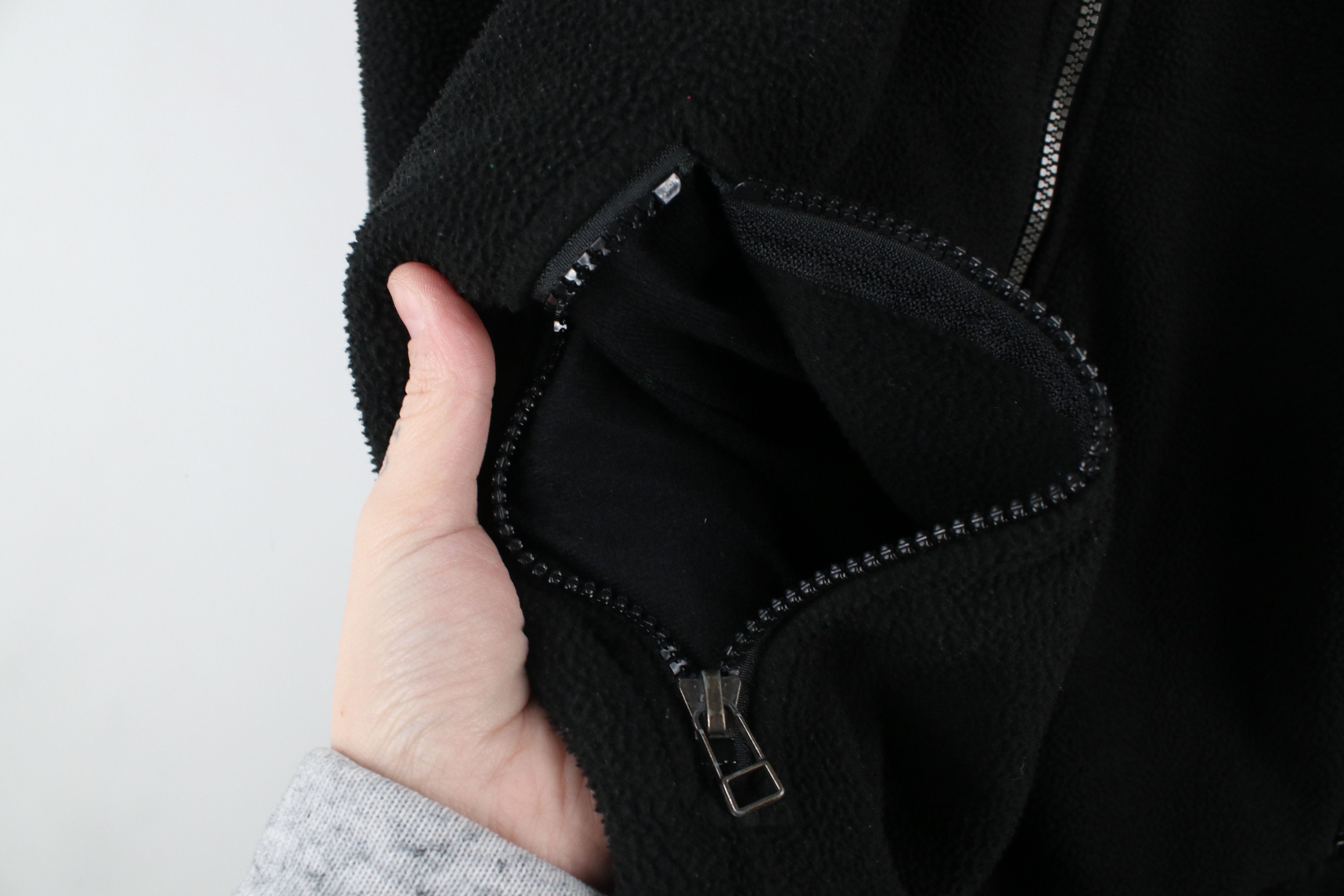 Spyder × Vintage Vintage Spyder Spell Out Full Zip Fleece Jacket Black Size US M / EU 48-50 / 2 - 5 Thumbnail
