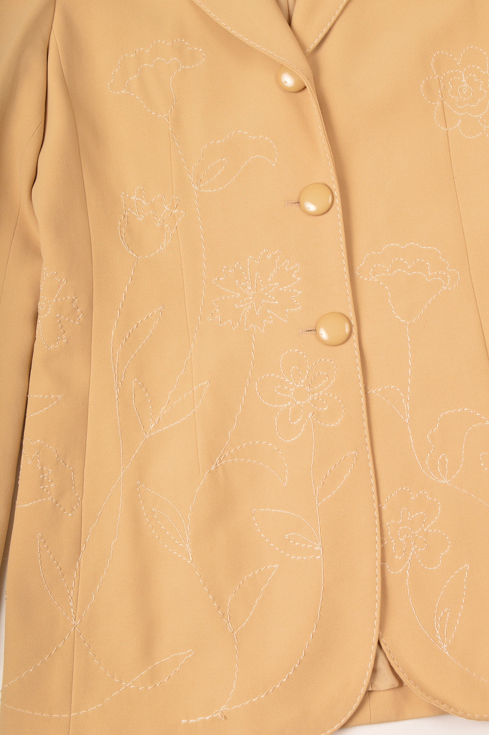 Designer × Moschino × Vintage Moschino Couture Vintage Embroidered Flowers Beige Blazer Size L / US 10 / IT 46 - 2 Thumbnail