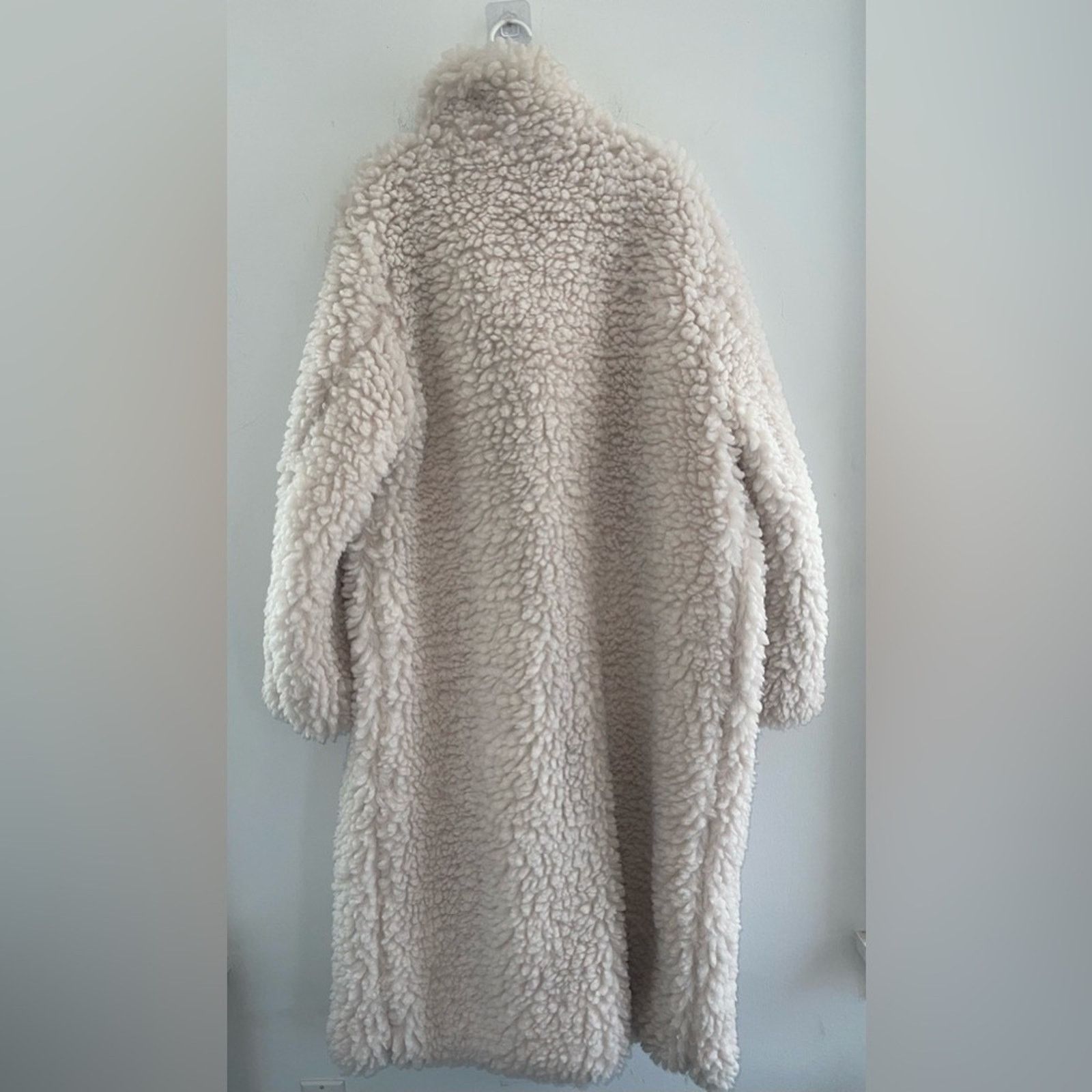 PrettyLittleThing Pretty Little Thing Faux Fur Puffy Jacket Sz 12 Size XL / US 12-14 / IT 48-50 - 2 Thumbnail