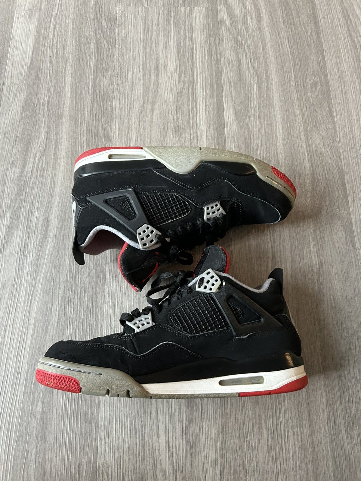 Jordan Brand Air Jordan Retro 4 Bred 2019 Size 10 Size US 10 / EU 43 - 2 Thumbnail