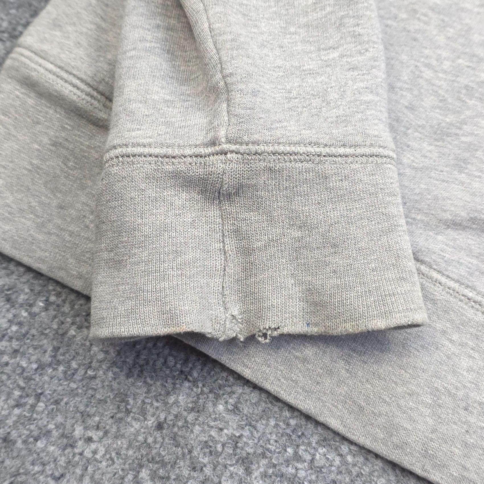 Vintage Polo Sport Ralph Lauren Sweater Men's Medium Gray 1/4 Zip Flag Spellout Size US M / EU 48-50 / 2 - 5 Thumbnail