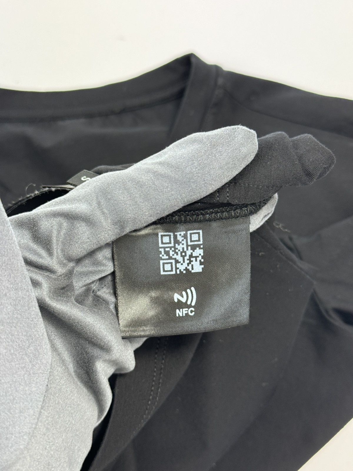 Prada LOGO PRINT T-SHIRT Size US S / EU 44-46 / 1 - 5 Thumbnail