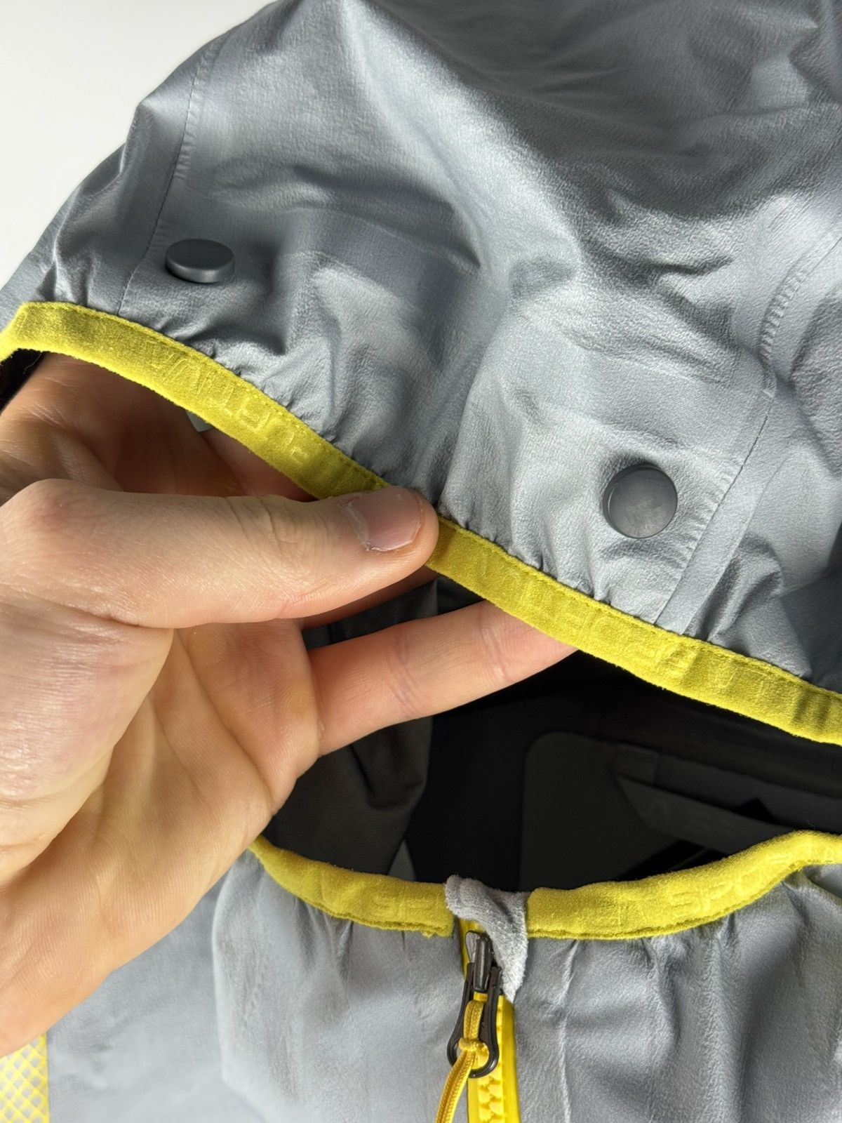 La Sportiva La Sportiva Altels Gore-Tex Light Jacket Size US XL / EU 56 / 4 - 4 Thumbnail