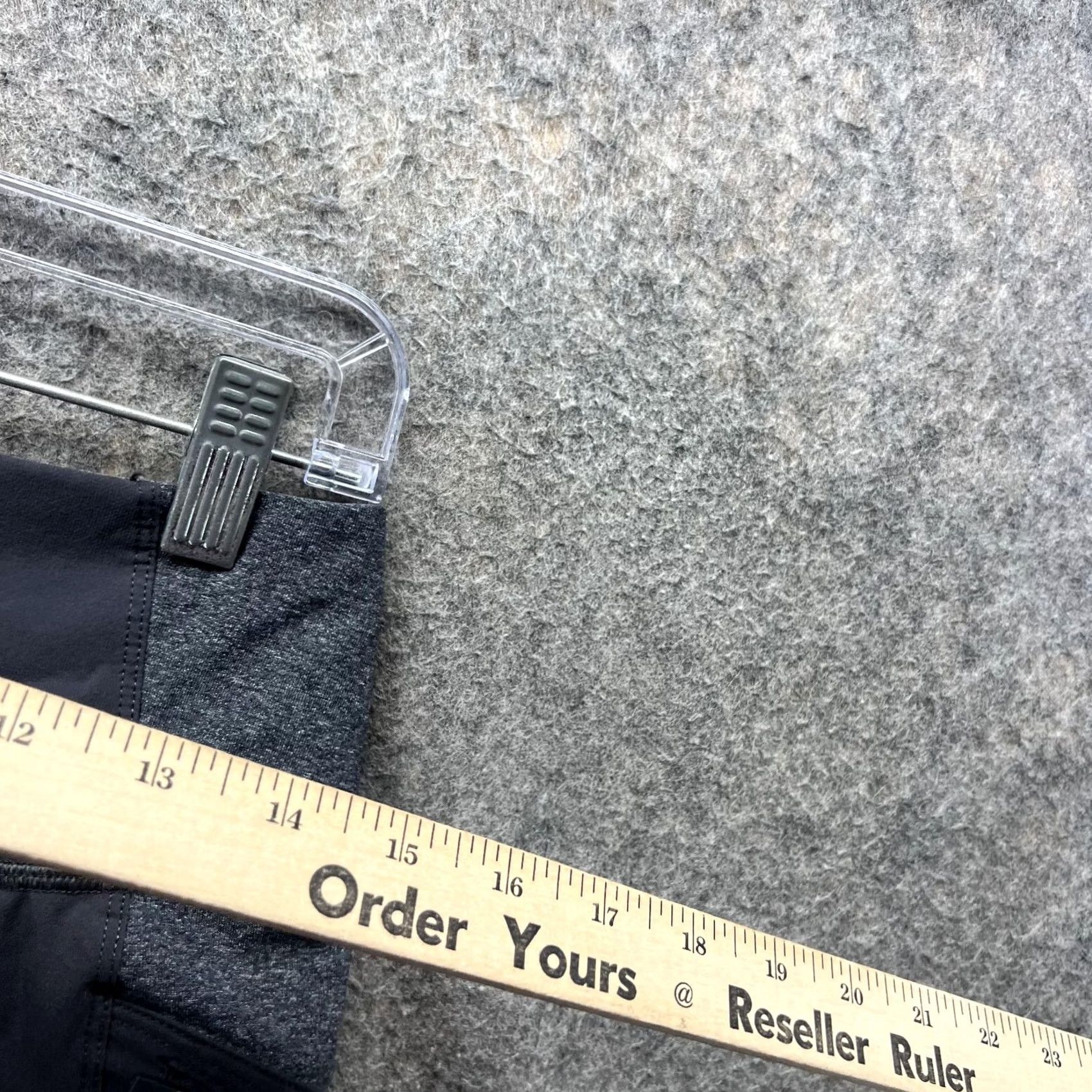 Eddie Bauer Eddie Bauer Pants Women XS Gray Athletic Training Polyester Legging Slim Knit Inseam 26in Pockets Size 26" / US 2 / IT 38 - 6 Thumbnail