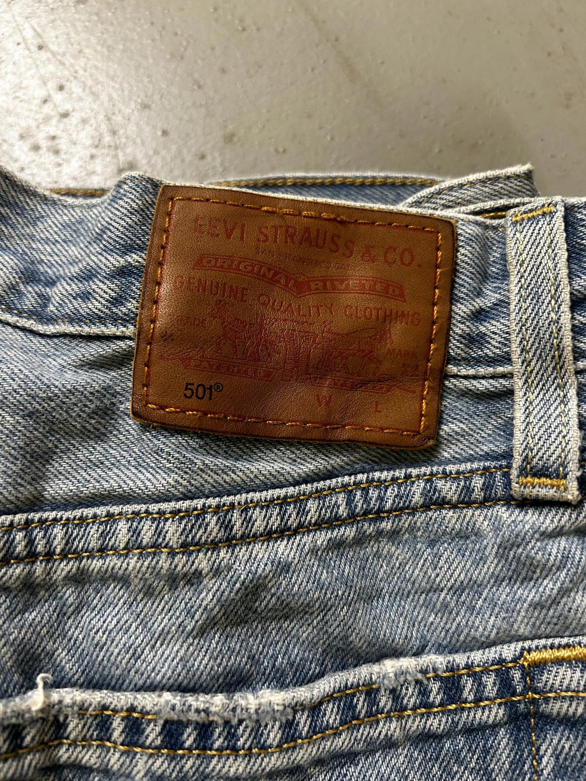 Levi's Levi's 501 Vintage Denim Jeans - Iconic Blue Size US 26 / EU 42 - 5 Thumbnail