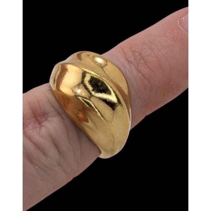 Other Vintage Avon Gold-Tone Crossover Dome Ring Size 7 Size ONE SIZE - 1 Thumbnail