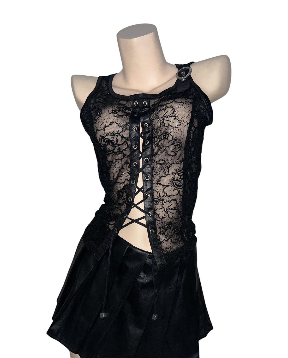 Seditionaries Y2k vintage lace mesh top 🥀🖤 Size M / US 6-8 / IT 42-44 - 2 Thumbnail