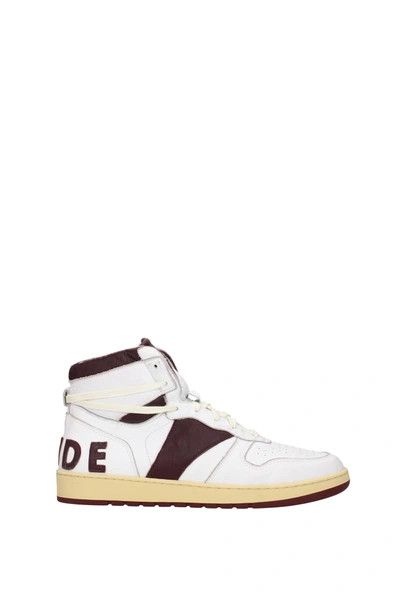 os11x0124 Rhecess High-Top Sneaker in White & Maroon