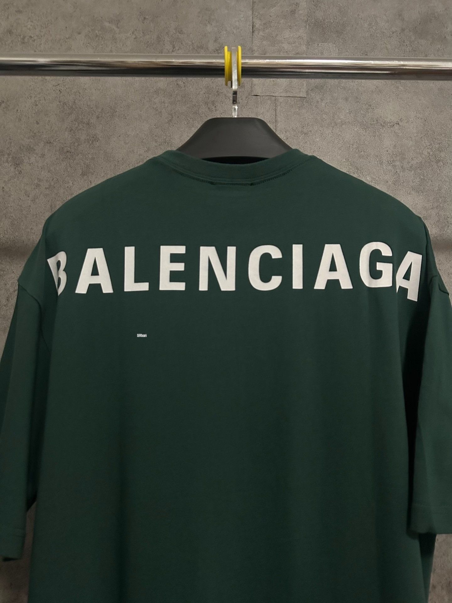 Balenciaga Balenciaga Back Letter Logo Short-Sleeve T-Shirt Size US S / EU 44-46 / 1 - 2 Thumbnail