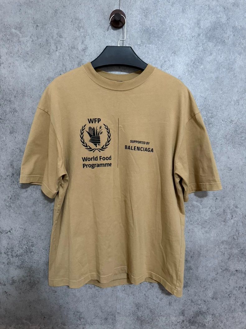 Balenciaga Balenciaga Khaki wheat ear letter short sleeve T-shirt Size US S / EU 44-46 / 1 - 1 Thumbnail