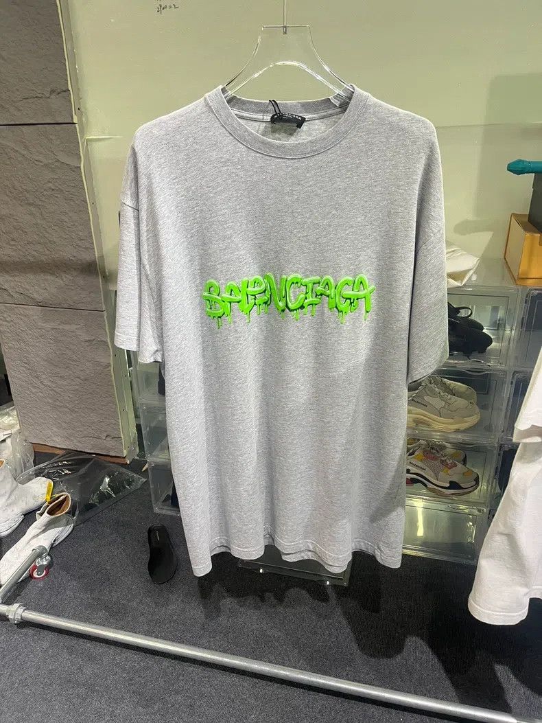 Balenciaga Balenciaga Jelly Logo Short Sleeve Grey Size US S / EU 44-46 / 1 - 1 Thumbnail