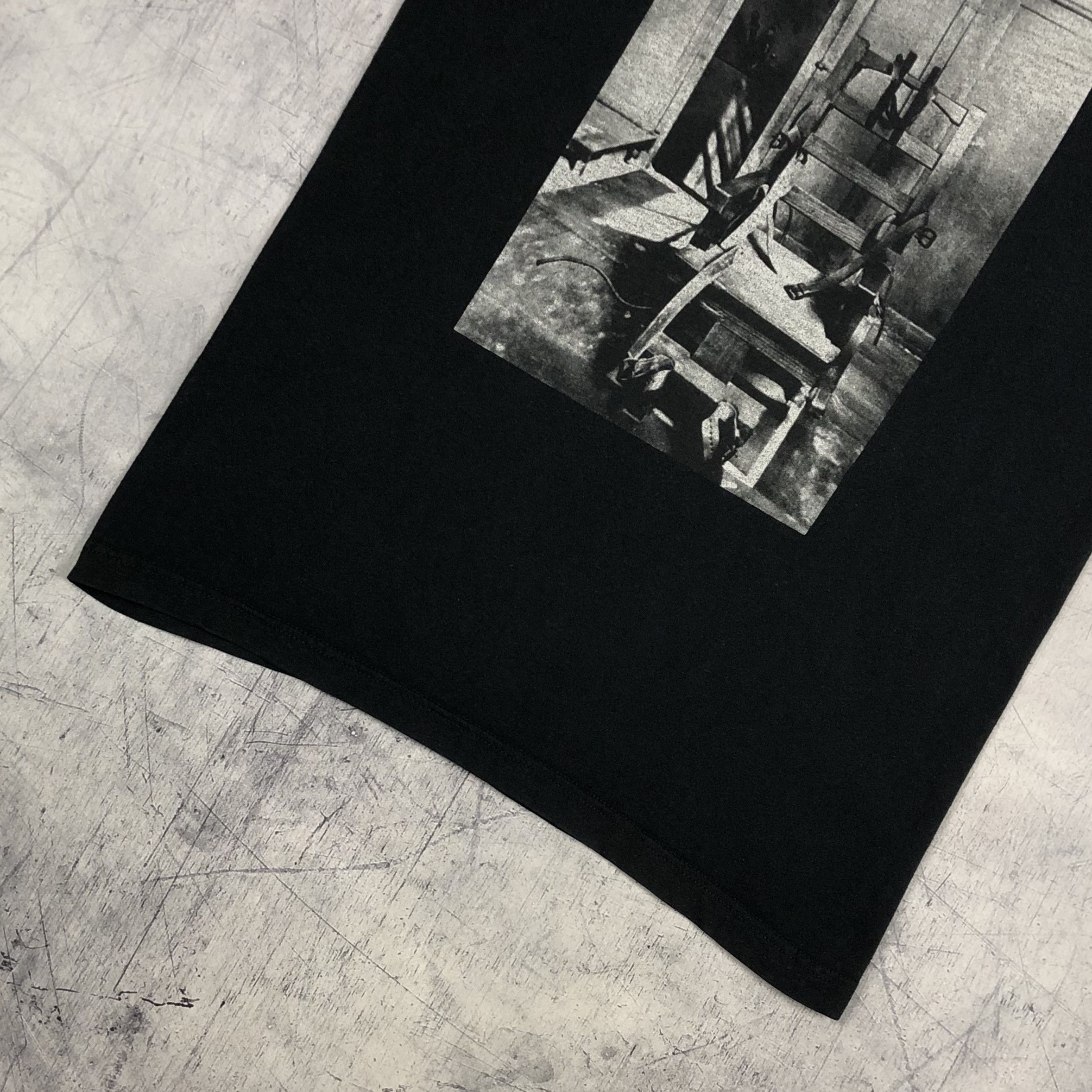 Vintage Electric Chair Torture Tee death row Size US S / EU 44-46 / 1 - 6 Thumbnail
