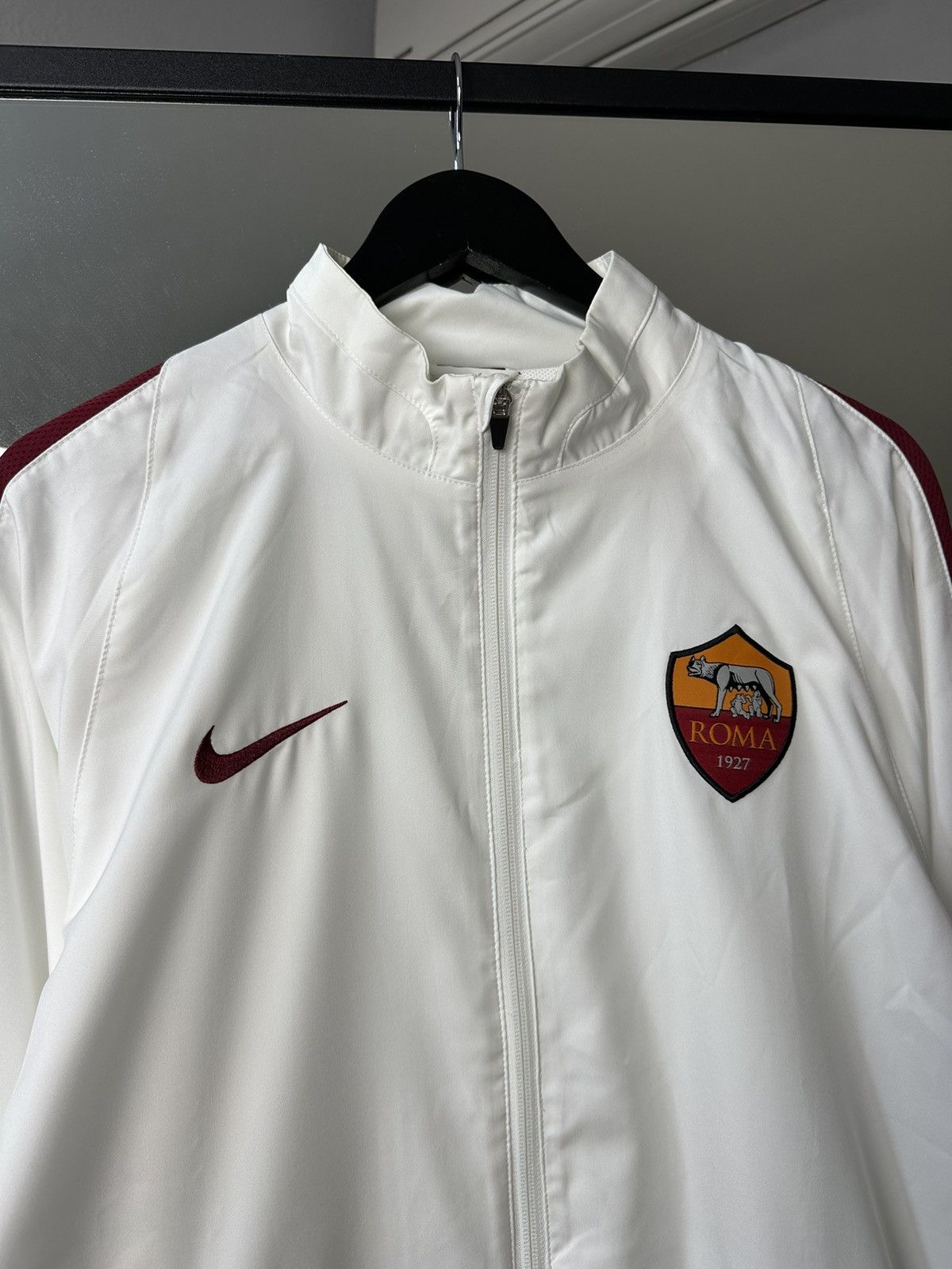 Nike Vintage Nike Roma Blokecore Nylon Jacket Y2K Football Size US L / EU 52-54 / 3 - 7 Thumbnail