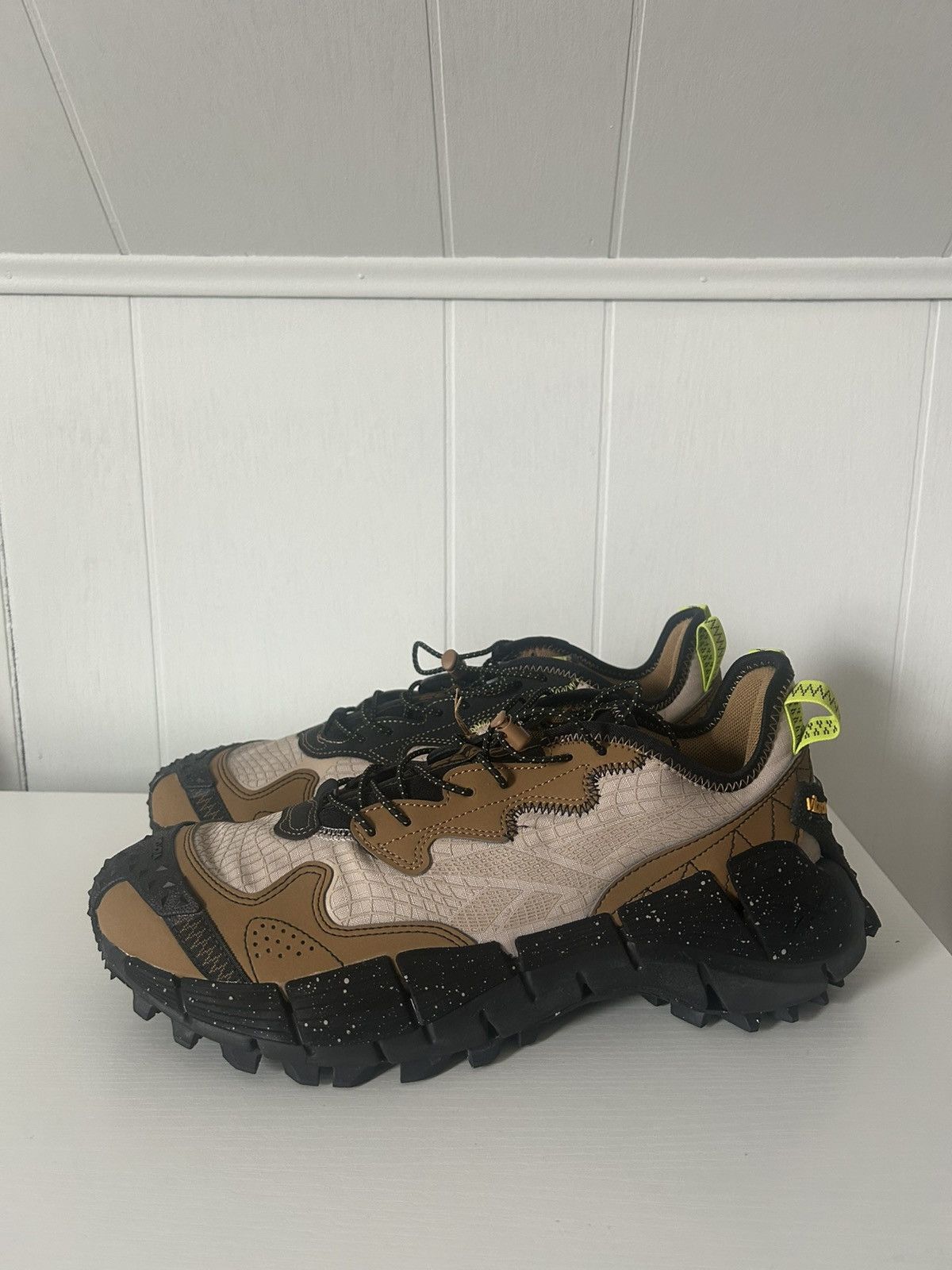 Reebok Reebok Zig Kinetica II Edge Vibram Size US 10.5 / EU 43-44 - 2 Thumbnail