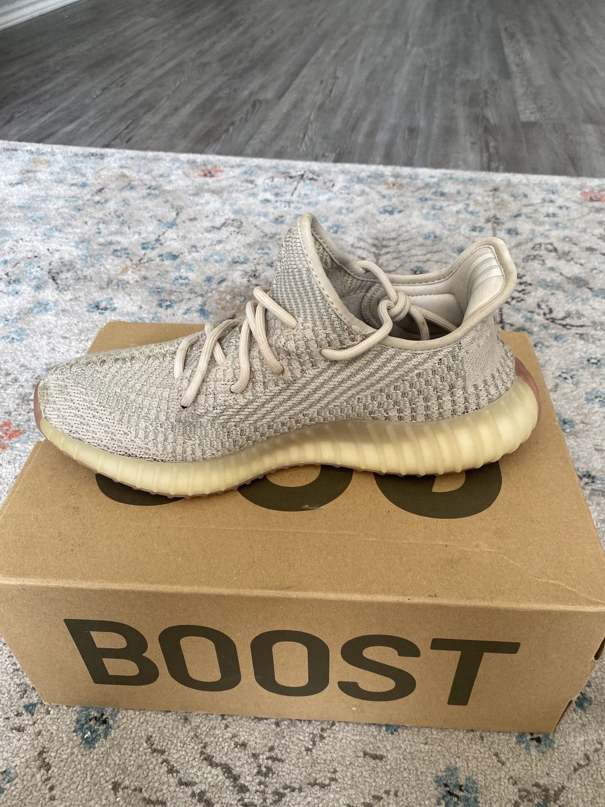 Adidas YEEZY BOOST 350 V2 CITRIN Size US 8.5 / EU 41-42 - 4 Thumbnail