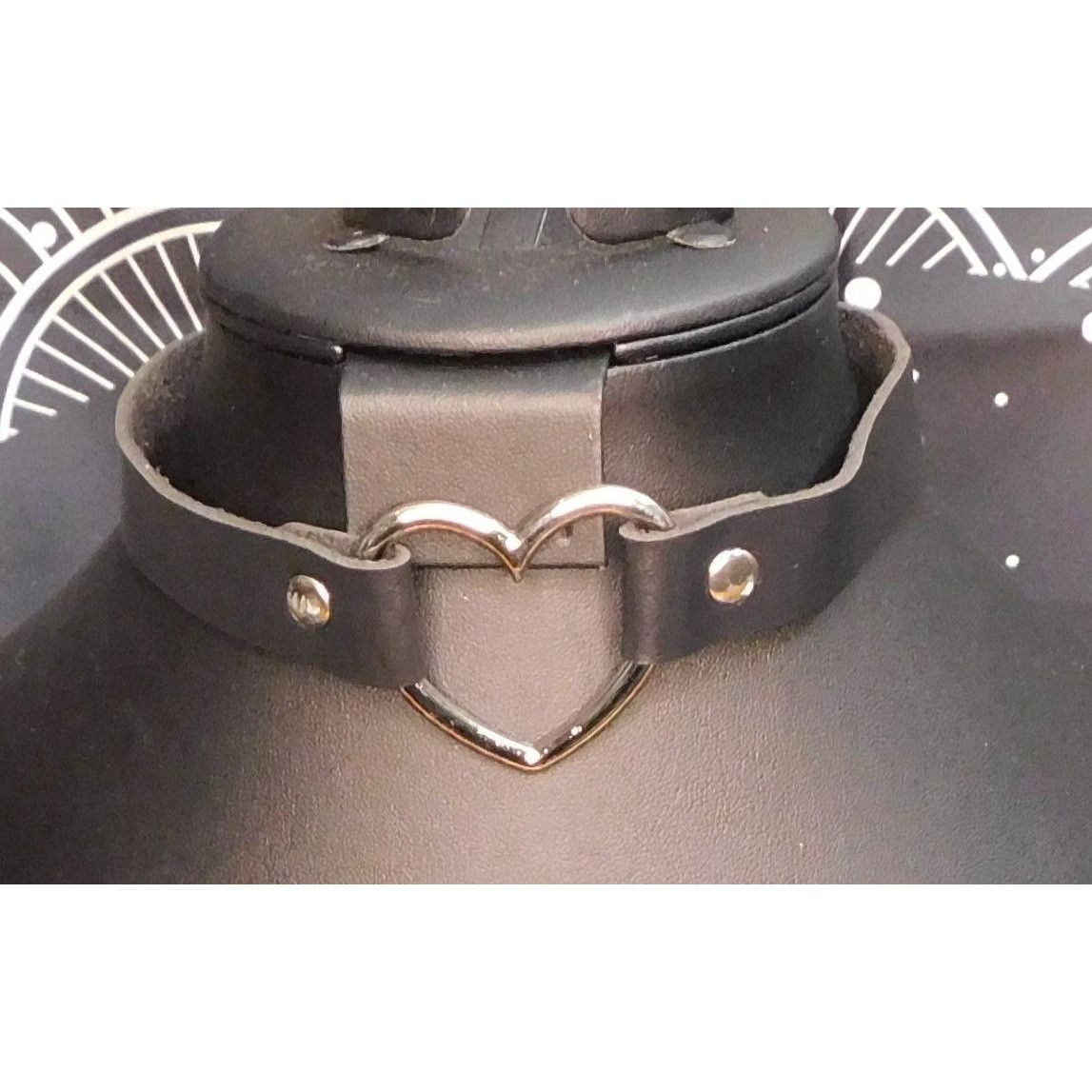 Other Gothic Emo Open Heart Faux Leather Choker Size ONE SIZE - 2 Thumbnail