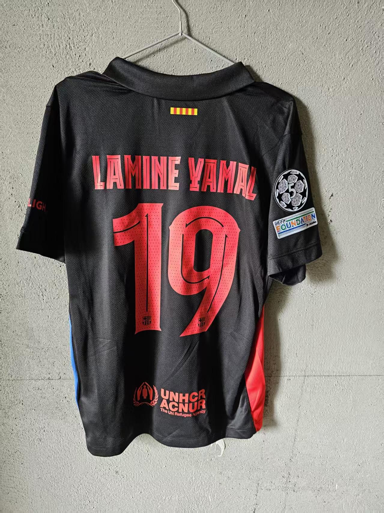 Other 2025 Barcelona Lamine Yamal Jersey Away Size US L / EU 52-54 / 3 - 1 Thumbnail