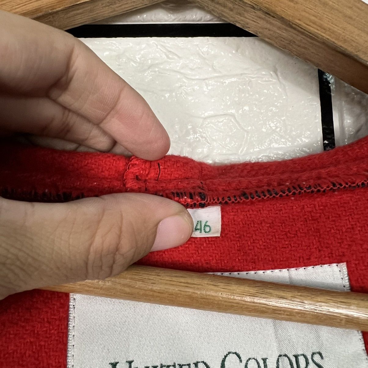 United Colors Of Benetton WINTER BENETTON Red Lined Hooded Coat Jacket #4141-C189 Size US L / EU 52-54 / 3 - 16 Thumbnail