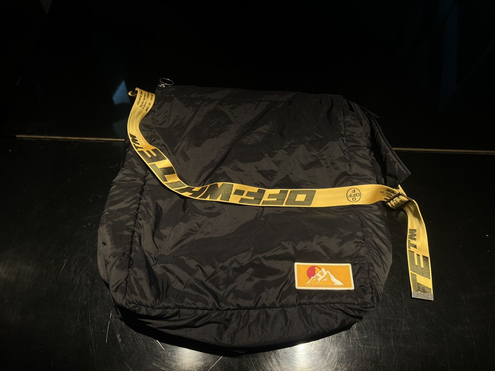 Off-White × Virgil Abloh Offwhite x Virgil “Puffy Black Bag” Size ONE SIZE - 2 Thumbnail