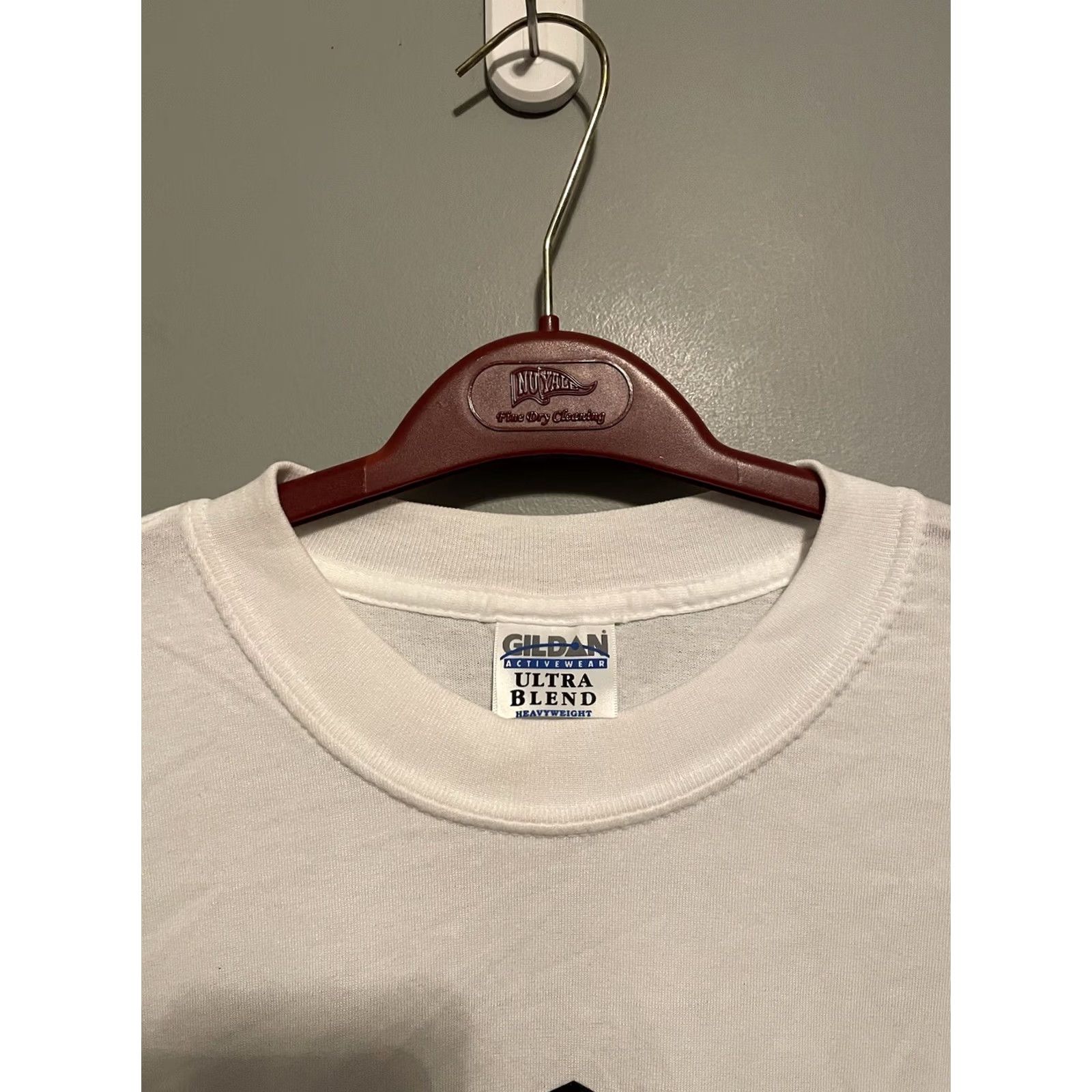 Gildan VINTAGE Gildan T-Shirt Las Vegas Tropicana White XL Men Short Sleeve Crew Neck Logo Casino 2000s Size US XL / EU 56 / 4 - 3 Thumbnail
