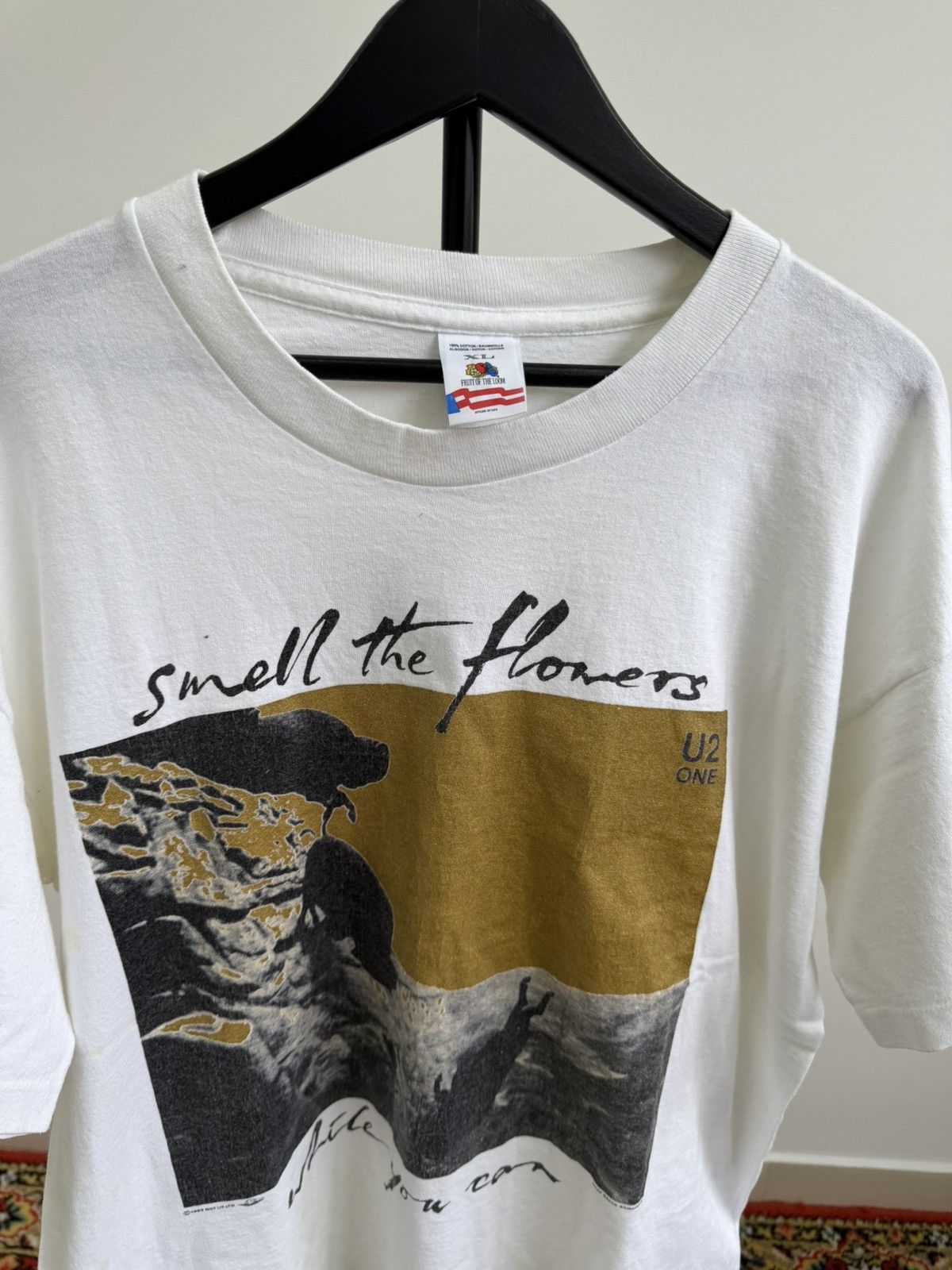 Band Tees U2 One Smell The Flowes While You Can Tour VNTG 1991 Size US M / EU 48-50 / 2 - 10 Thumbnail