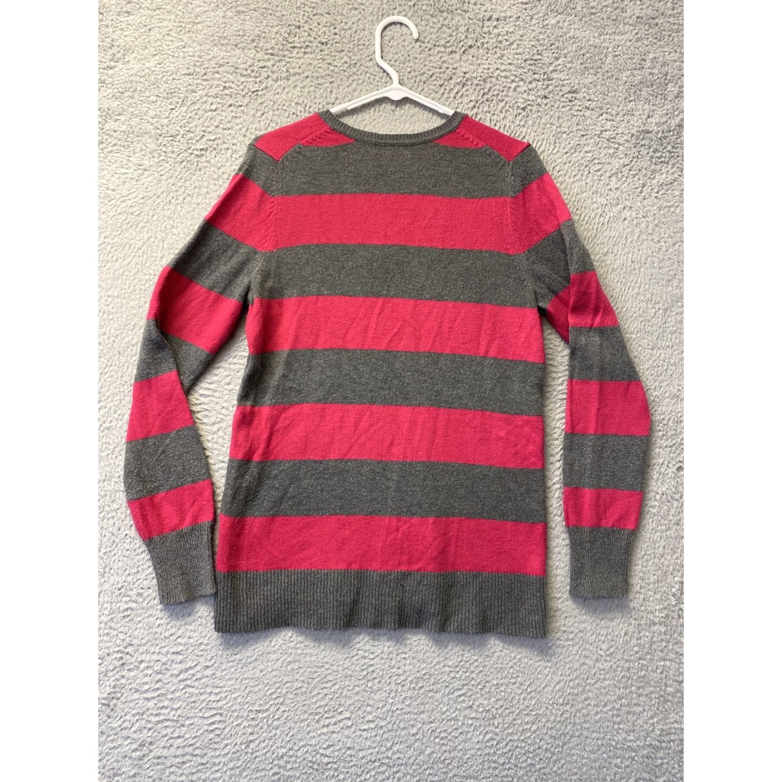 Gap Gap Sweater Women L Gray Magenta V Neck Large / 96-12 Size L / US 10 / IT 46 - 7 Thumbnail