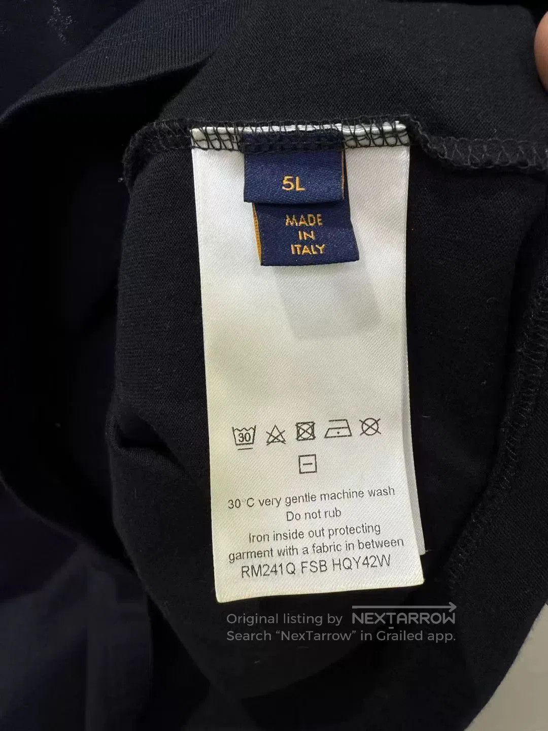 Louis Vuitton louis vuitton black logo gradient short sleeve. Size US L / EU 52-54 / 3 - 3 Thumbnail