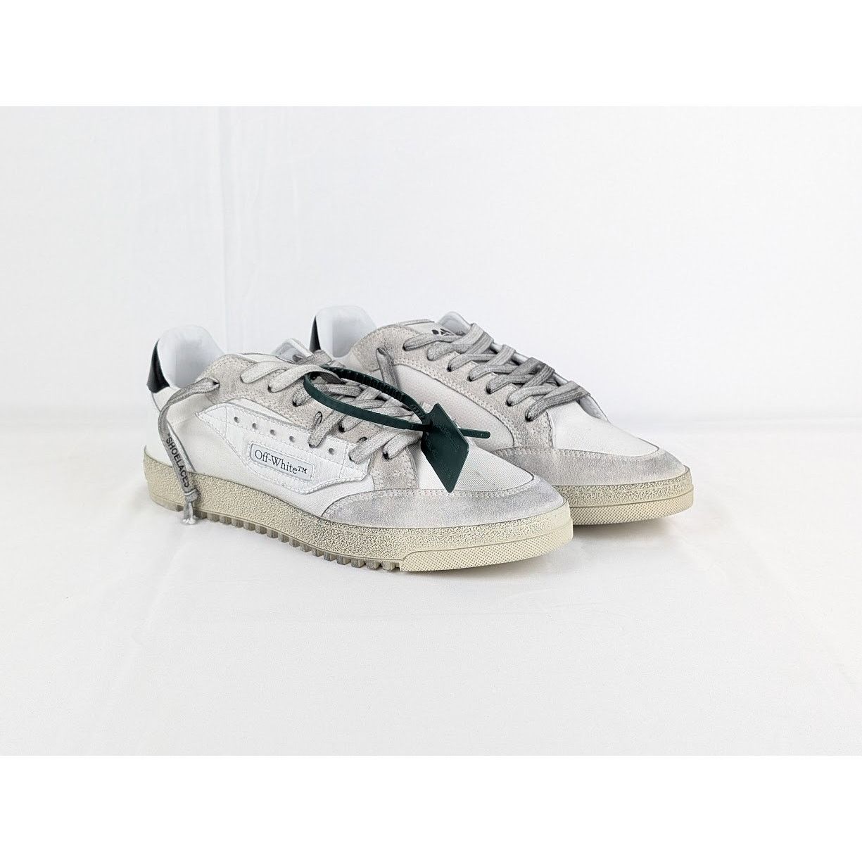 Off-White o1rshd1 Low-Top Sneakers in White Size US 8 / EU 41 - 8 Thumbnail