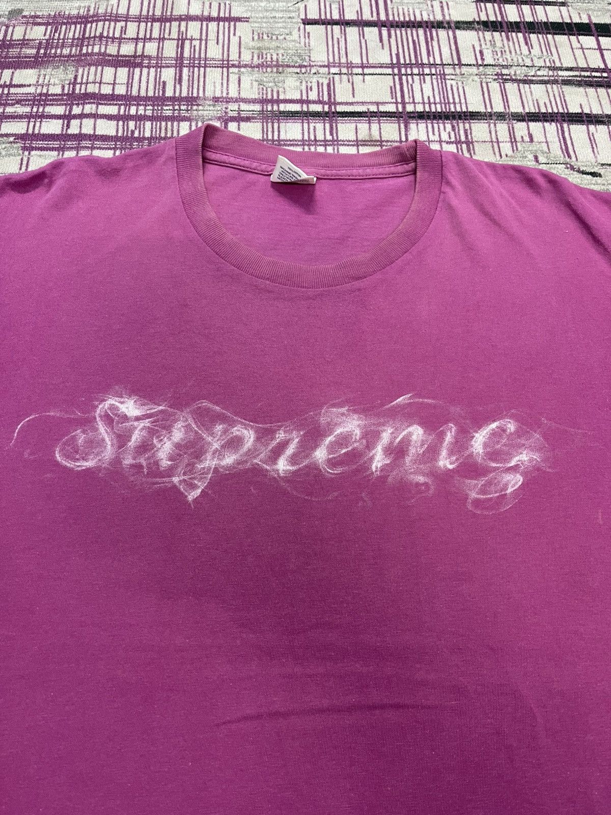 Supreme VINTAGE FW19 SUPREME PINK SMOKE LOGO VERY RARE Size US M / EU 48-50 / 2 - 3 Thumbnail