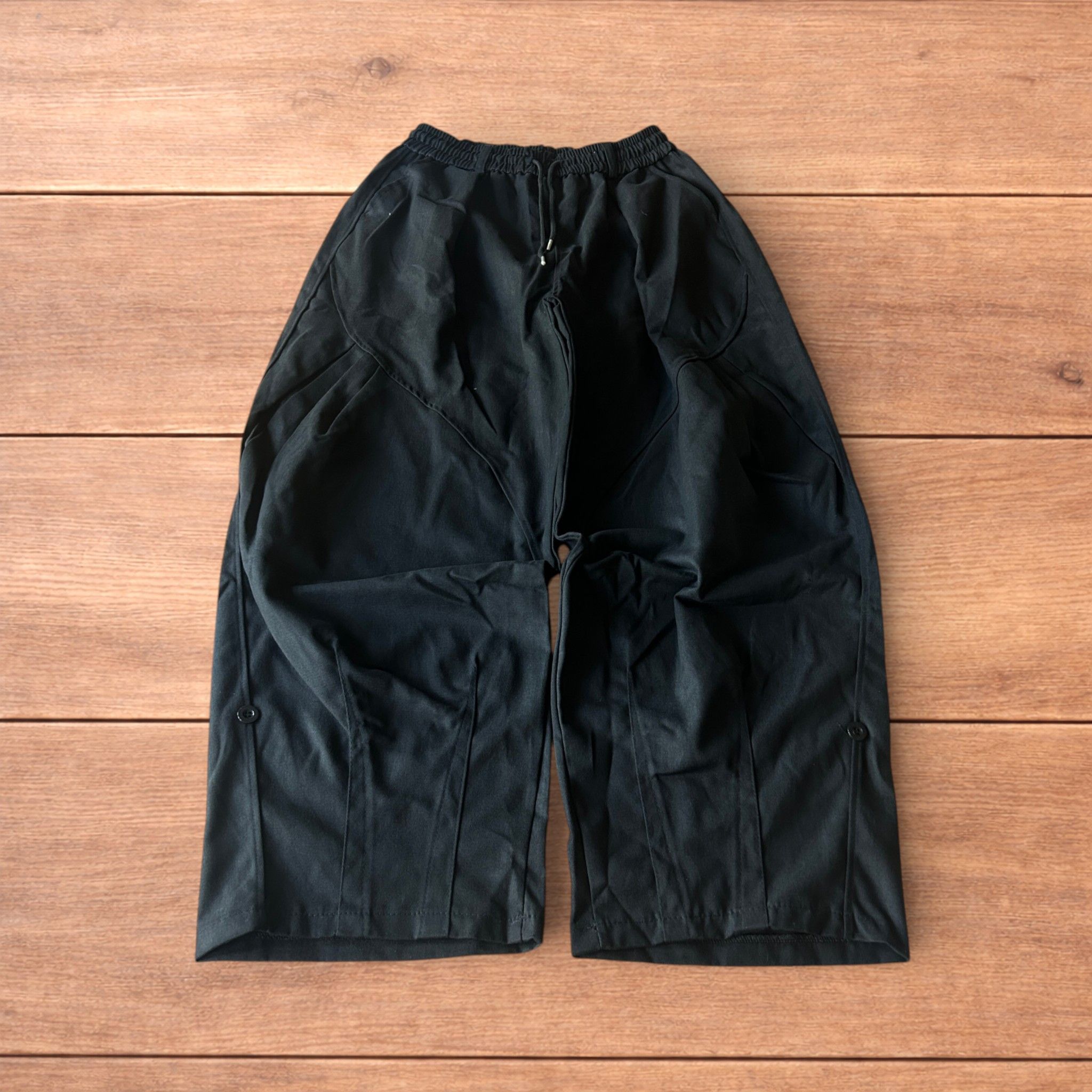 Japanese Brand Incredible super baggy wide leg cargo trousers in black. Size US 32 / EU 48 - 1 Thumbnail
