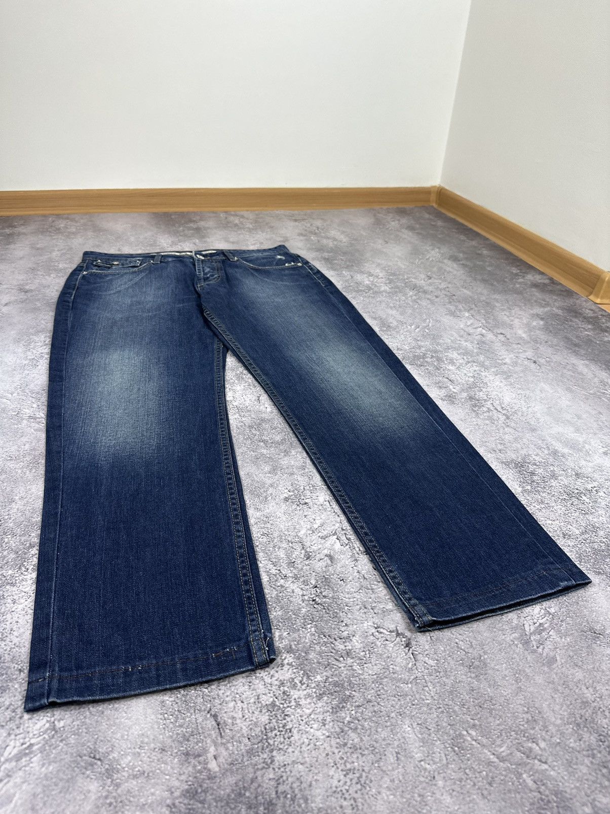 Dolce & Gabbana Vintage Dolce & Gabbana Logo Stone Washed Designer Jeans Size US 34 / EU 50 - 8 Thumbnail