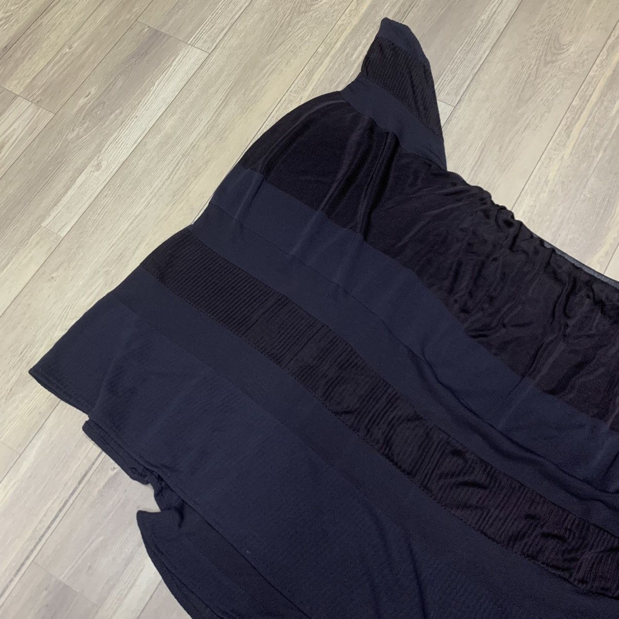 Bottega Veneta Bottega Veneta Heavy Double Layered Striped Midi Skirt Size 30" / US 8 / IT 44 - 4 Thumbnail