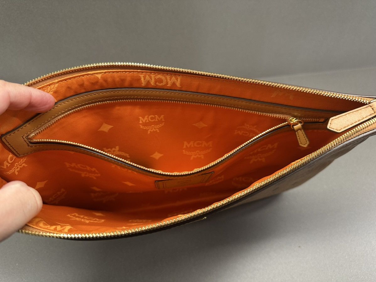 MCM MCM Visetos Large Zip Pouch Cognac Size ONE SIZE - 10 Thumbnail